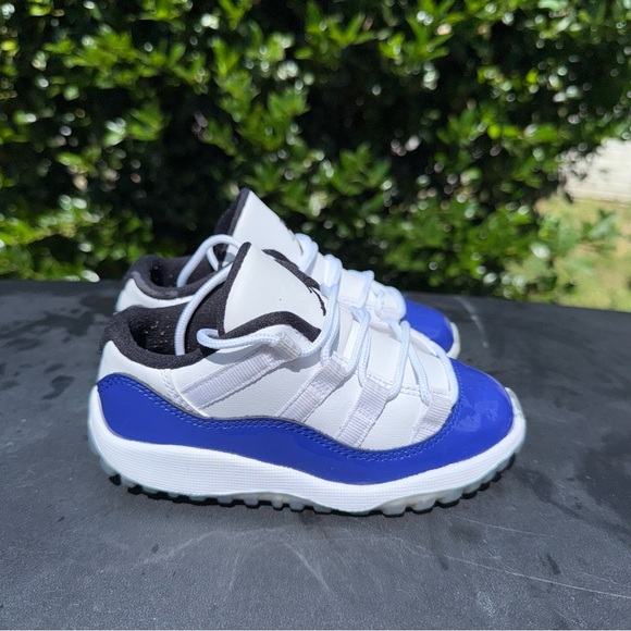 Air Jordan 11 Retro Low TD Concord Sketch White Black Blue Size 9C - Picture 4 of 9